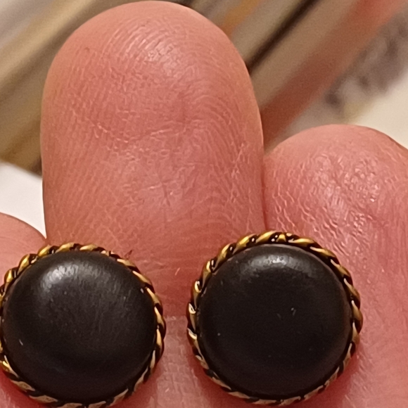 100% Authentic CHANEL Earrings Old Vintage Pierced Black Gold Made in France - Picture 5 of 14